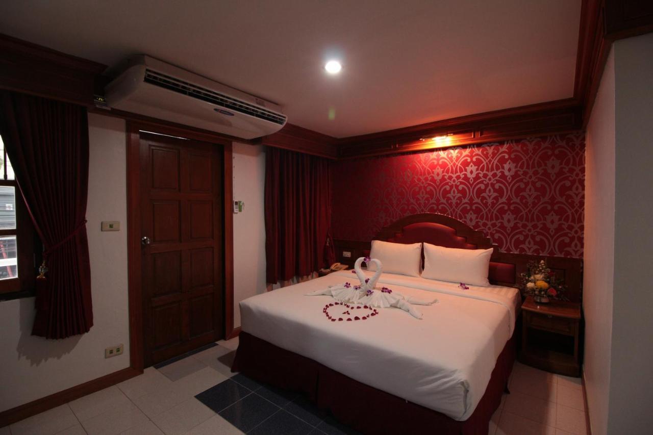 Taj Phuket Inn Patong Exterior photo