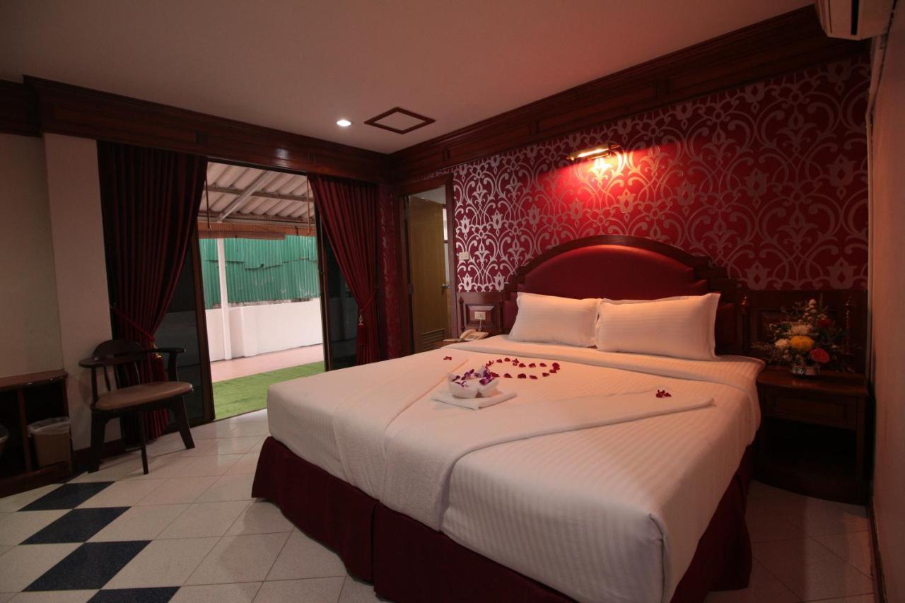 Taj Phuket Inn Patong Exterior photo